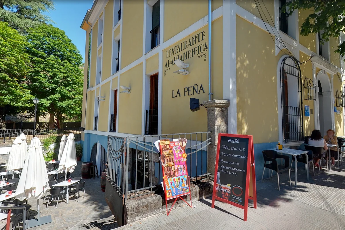 Apartamentos La Peña